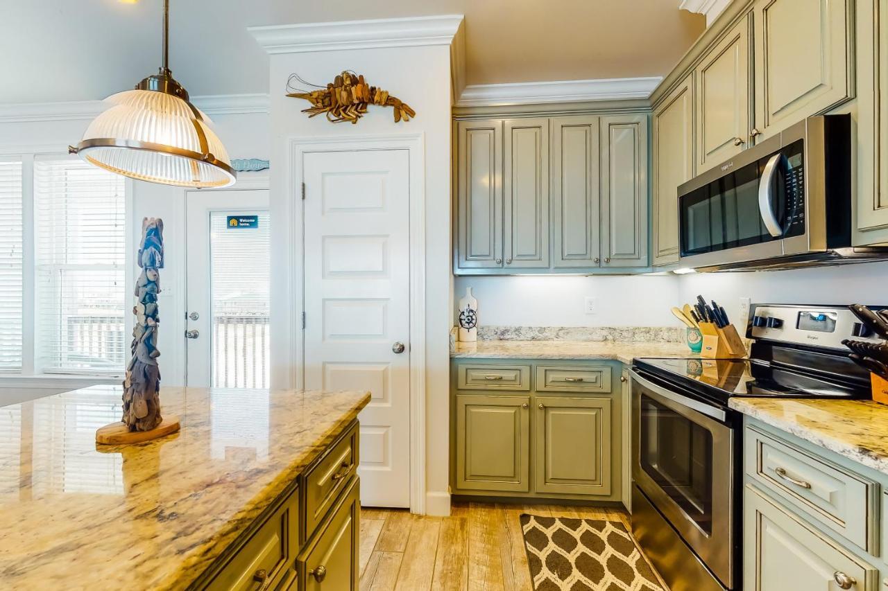License To Chill Villa Dauphin Island Bagian luar foto